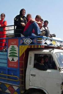Jdeidet Yabous en 2006: réfugiés fuyant les bombardements sionistes au Liban