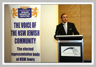 V. Alhadeff préside le groupe des députés juifs de Nouvelle-Galles du Sud