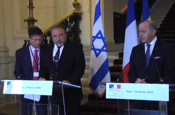 Pour Lieberman, les affaires intérieures de la France relèvent de ses compétences de ministre des affaires étrangères