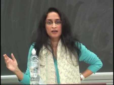 Deepa Kumar est une universitaire spécialisée dans les médias